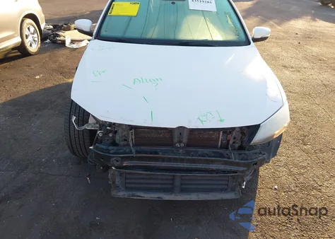 2015 Volkswagen Jetta 2.0L Tdi Sel z USA, uszkodzony, nr VIN 3VWLA7AJ3FM263970